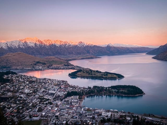 Queenstown 